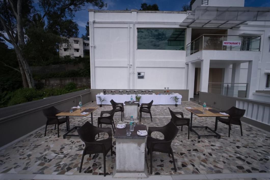 Hotel Peppers Йеркод Экстерьер фото