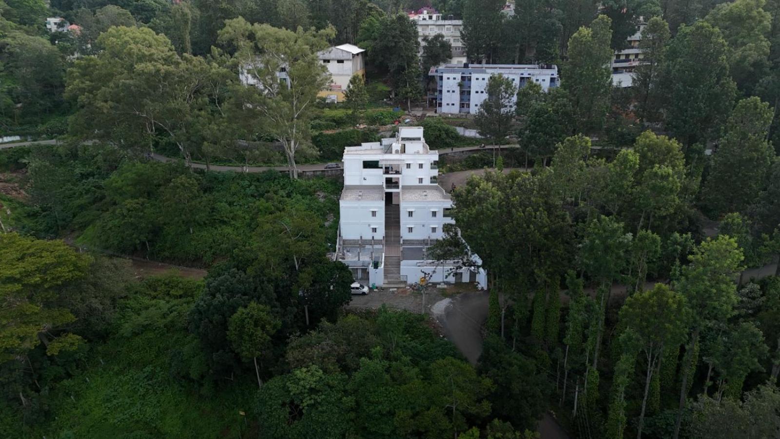 Hotel Peppers Йеркод Экстерьер фото