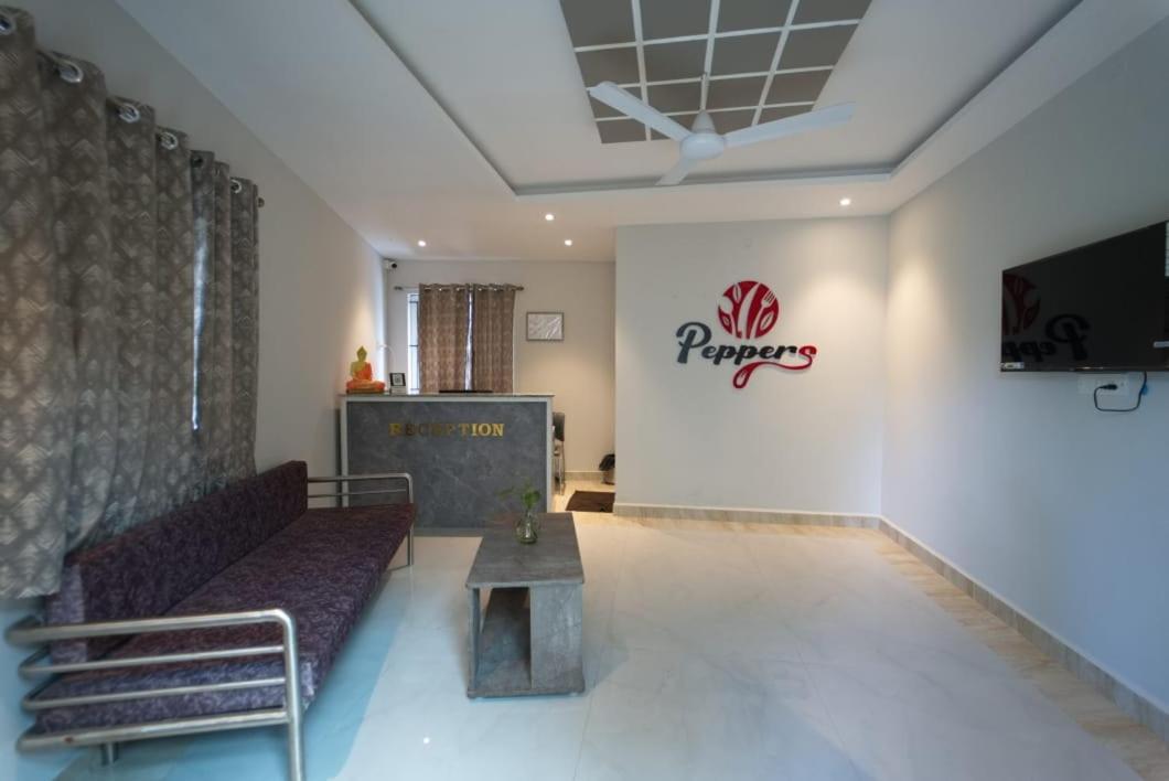 Hotel Peppers Йеркод Экстерьер фото
