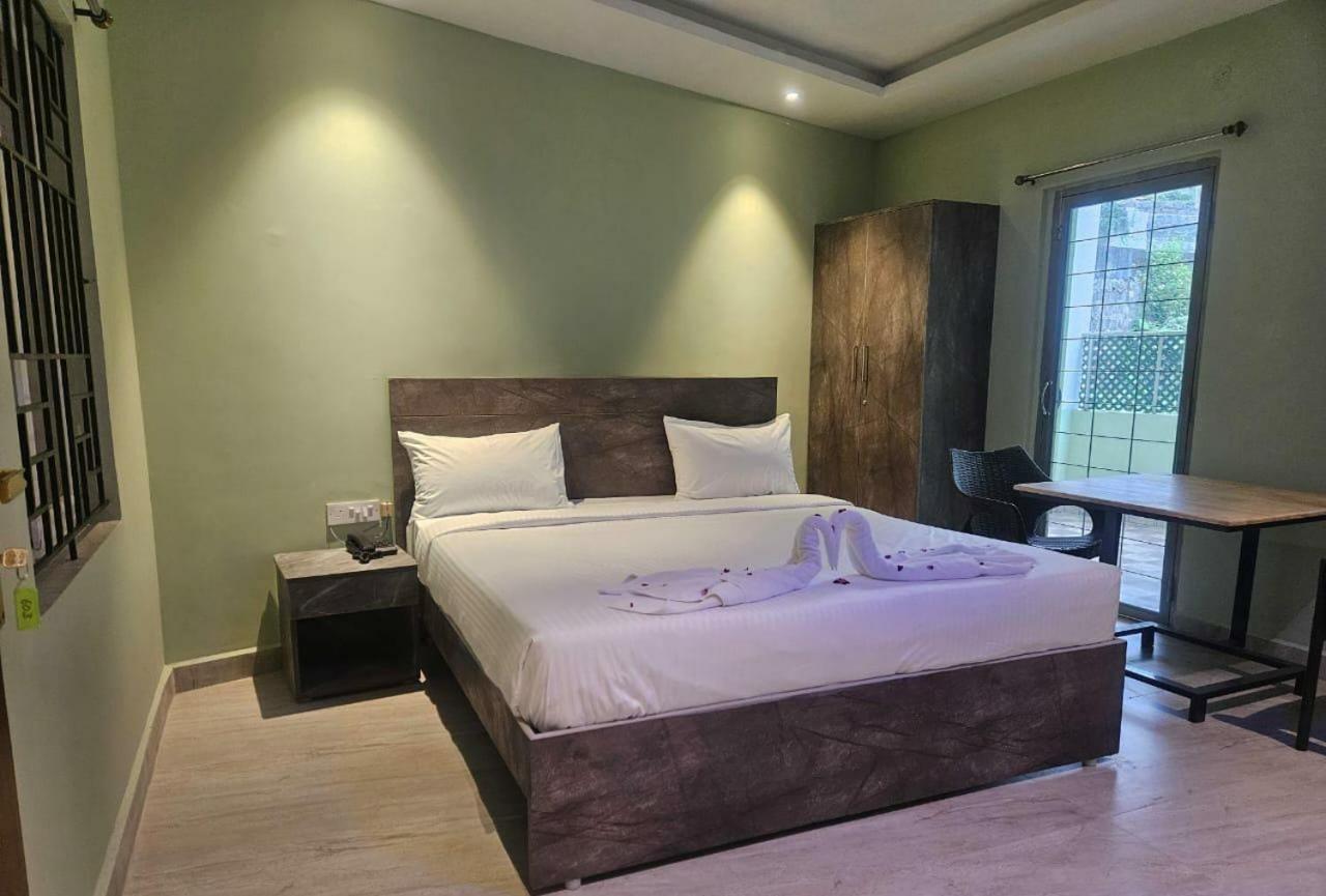 Hotel Peppers Йеркод Экстерьер фото